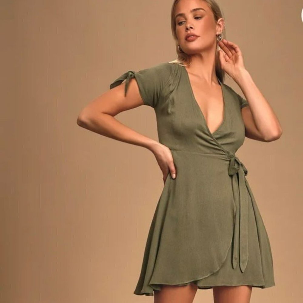 Lulu's Kiss and Pastel Olive Green Wrap Dress Mini SZ M